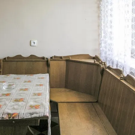 Cozy In Swinoujscie With Kitchen Apartment Karsibor